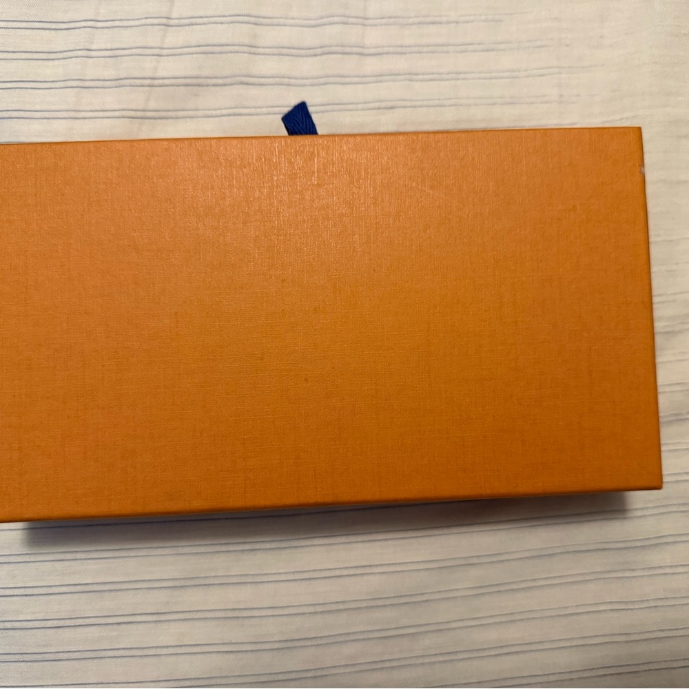 Louis Vuitton Signature Orange Box - Picture 3 of 6